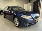 BMW 5-Serie 520i High Executive 135KW Touring Aut8 2013, Beige, 4 cilinders, 2000 kg, Blauw