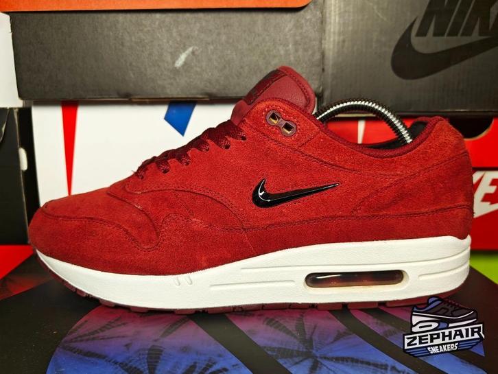 Nike Air Max 1 Jewel 'Team Red' EU44.5 2017, Kleding | Heren, Schoenen, Gedragen, Sneakers of Gympen, Overige kleuren, Ophalen of Verzenden
