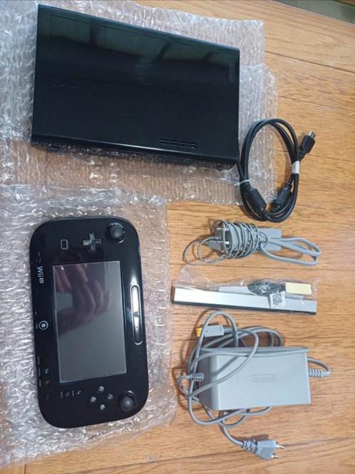 Wii U Zwarte Console Bundel - 4 Topgames & Wiimote + 1 Maan, Spelcomputers en Games, Spelcomputers | Nintendo Wii U, Zo goed als nieuw