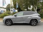 Hyundai Tucson 1.6 T-GDI HEV 230PK 4x4 N-Line•Pano, Auto's, Hyundai, Stof, Gebruikt, 4 cilinders, 1650 kg
