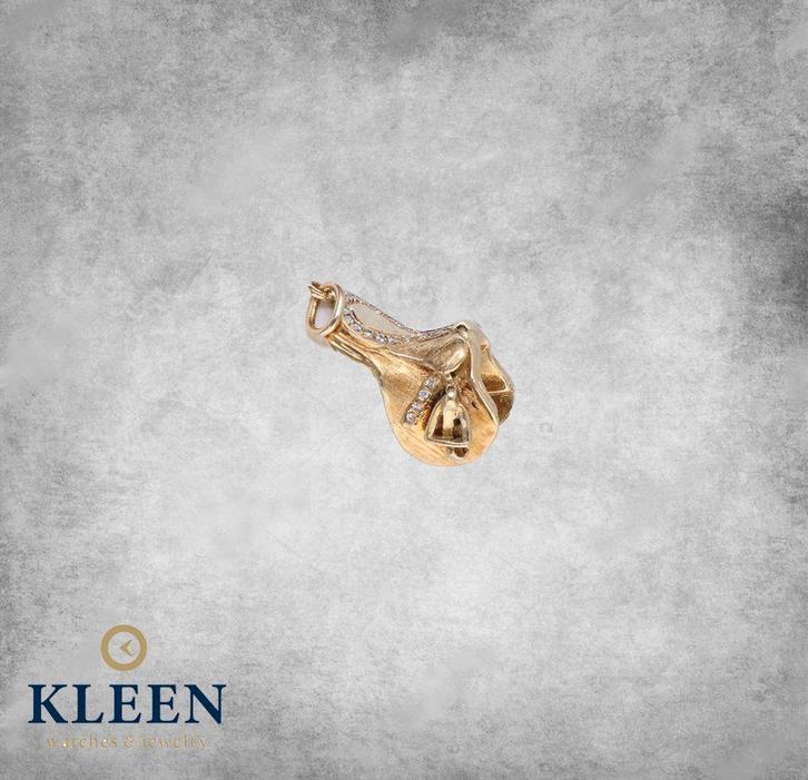 18K Gouden Paarden Zadel Hanger met 0.25 CRT Briljant, Sieraden, Tassen en Uiterlijk, Kettinghangers, Zo goed als nieuw, Goud