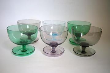 vintage kleur kom dessert grapefrute glas Richard Sussmuth. beschikbaar voor biedingen