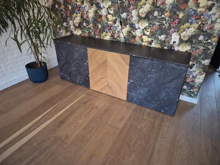 Ikea Besta TV Meubel, Huis en Inrichting, Kasten | Dressoirs, Gebruikt, 150 tot 200 cm, 25 tot 50 cm, Met deur(en), Met plank(en)