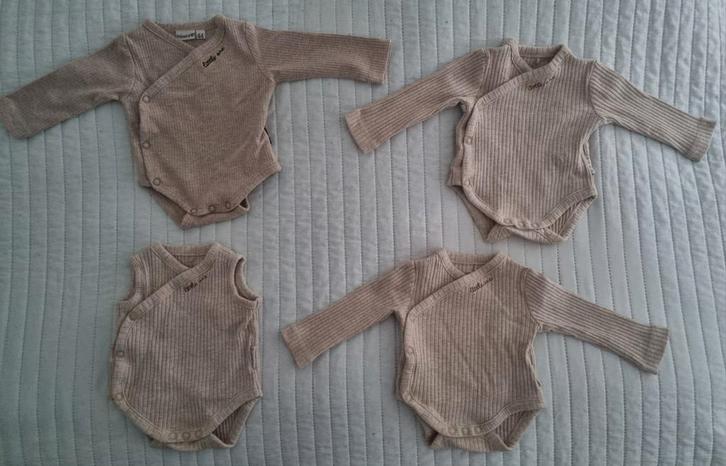 4 x overslag prematuur rompertjes maat 44 beige bruin romper, Kinderen en Baby's, Babykleding | Prematuur, Zo goed als nieuw, Shirtje of Longsleeve