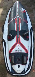 FMX Invictus 88 (2022-2023) slalom board windsurf, Watersport en Boten, Windsurfen, Ophalen of Verzenden, Zo goed als nieuw, Plank