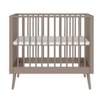 Europe Baby Evy Box Chestnut incl matras ( nieuw), Kinderen en Baby's, Babywiegjes en Ledikanten, Ophalen of Verzenden, Zo goed als nieuw