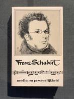 Frans Schubert - Noodlot en persoonlijkheid - 207 pagina’s, Boeken, Ophalen, Zo goed als nieuw, Artiest