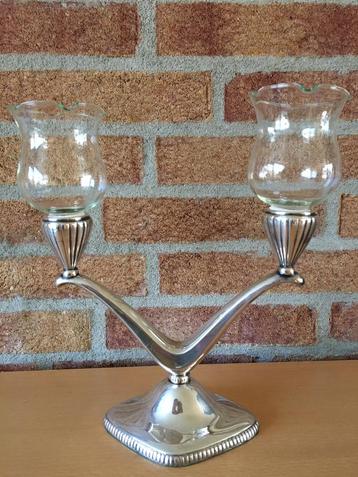 Verzilverde 2-armige kandelaar, vintage. beschikbaar voor biedingen