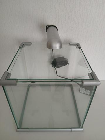 Aquarium 30x30x30 (25 Liter) beschikbaar voor biedingen