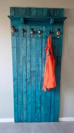 Kleurrijke Garderobe wand, Ophalen, Zo goed als nieuw