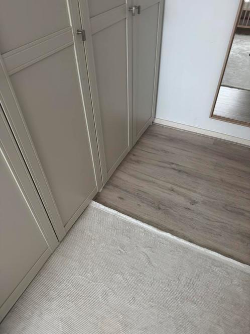 Vloerkleed & Lopers, Huis en Inrichting, Stoffering | Tapijten en Kleden, Zo goed als nieuw, 150 tot 200 cm, 200 cm of meer, Rechthoekig
