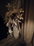 Vaas met bloemstuk, Ophalen, Zo goed als nieuw