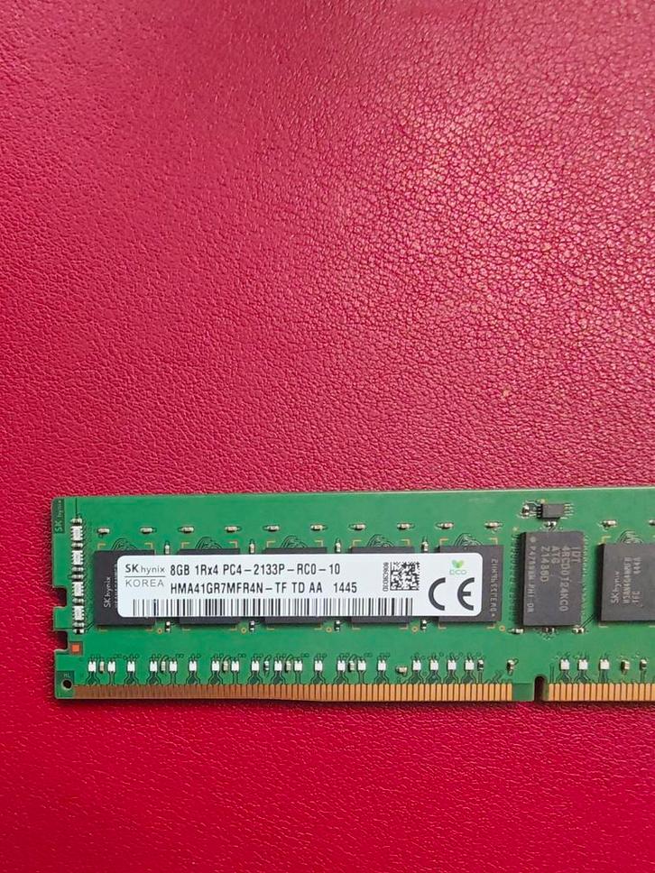 SK Hynix 8GB DDR4 2133MHz HMA41GR7MFR4N, Computers en Software, RAM geheugen, Zo goed als nieuw, Desktop, DDR4, Ophalen of Verzenden