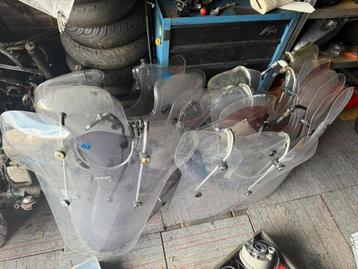 Vespa windschermen origineel - Sprint - Primavera - LX - S beschikbaar voor biedingen