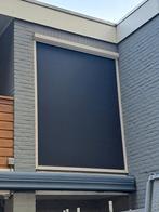 Elektrische screen met afstandsbediening, antraciet, Doe-het-zelf en Verbouw, Rolluiken, Ophalen, Zo goed als nieuw, 200 cm of meer
