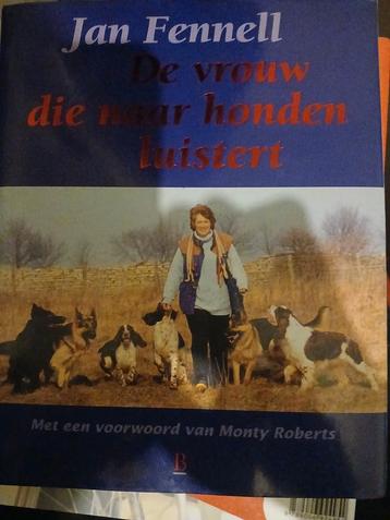 Jan Fennel)De vrouw die naar honden luistert!  beschikbaar voor biedingen