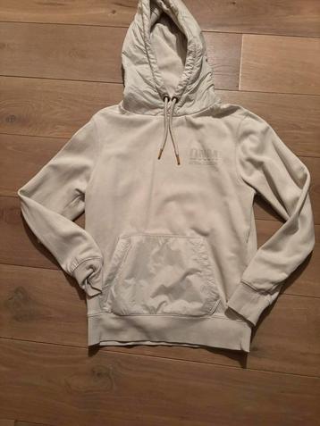 Witte jongens/ heren trui maat s beschikbaar voor biedingen