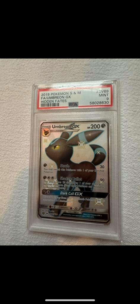 Umbreon Shiny GX PSA 9 Hidden Fates (SV69) Sun and Moon S&M, Hobby en Vrije tijd, Verzamelkaartspellen | Pokémon, Zo goed als nieuw