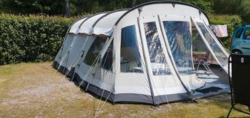 Supermooie grote tunneltent  beschikbaar voor biedingen