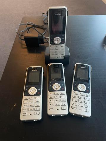Werktelefoons 4 stuks beschikbaar voor biedingen