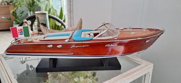 Aquarama riva model boot 40 cm blauw / hout speedboot beschikbaar voor biedingen