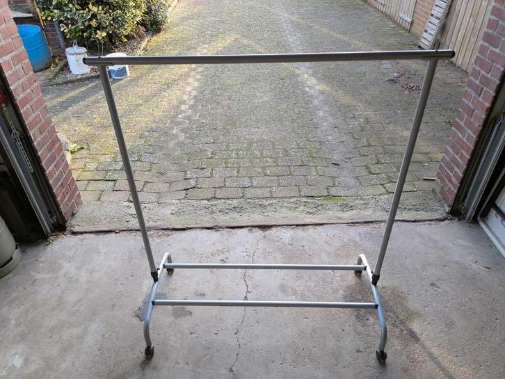 kleding rek, Kleding | Dames, Kledingrekken, Zo goed als nieuw, Met wielen, Ophalen