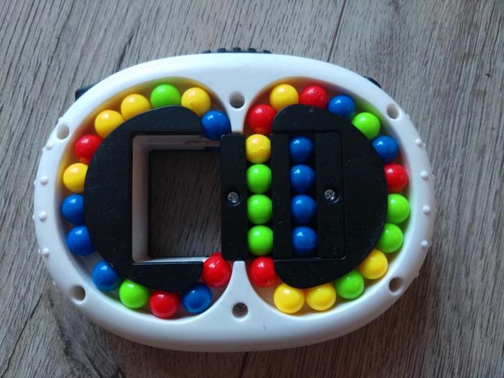 Leuk Puzzelspelletje met Kleurrijke Ballen, Kinderen en Baby's, Speelgoed | Educatief en Creatief, Zo goed als nieuw, Puzzelen