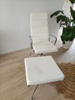 Vitra Eames Replica EA 115  lounge fauteuil  en voetenbank, Huis en Inrichting, Fauteuils, Ophalen, Replica Vitra Eames, Zo goed als nieuw
