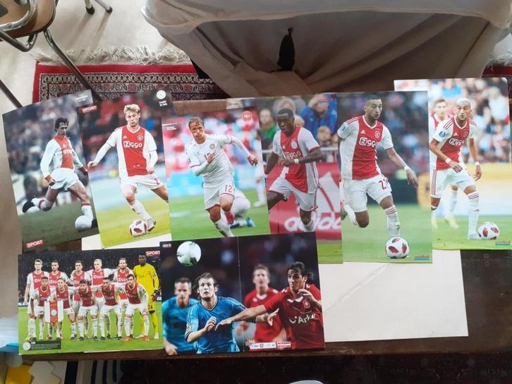 32 posters Nederlands voetbal, Verzamelen, Sportartikelen en Voetbal, Zo goed als nieuw, Poster, Plaatje of Sticker, Overige binnenlandse clubs