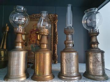 Antieke Franse olielampjes/ duivenlampjes Lampe Pigeon beschikbaar voor biedingen