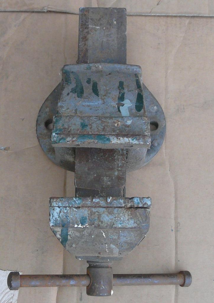 bankschroef bankschroeven industrieele kwaliteit van school, Doe-het-zelf en Verbouw, Gereedschap | Handgereedschap, Nieuw, Ophalen