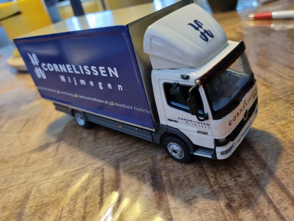 Cornelissen Nijmegen Mercedes Atego Minichamps 1/43, Ophalen of Verzenden, Zo goed als nieuw