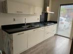 STRAKKE HOOGGLANS KEUKEN MET KASTENWAND DIRECT LEVERBAAR, Ophalen, Wit, Hoekkeuken, Graniet of Steen