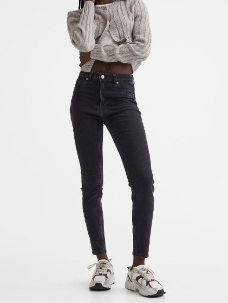 H&M skinny high jeans donkergrijs maat 42, Kleding | Dames, Spijkerbroeken en Jeans, Nieuw, W33 - W36 (confectie 42/44), Zwart