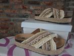 Lucky Shoes Dames Slippers - Maat 37, Kleding | Dames, Slippers, Beige, Nieuw, Ophalen of Verzenden