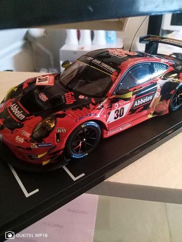Porsche gt3R 1:18 beschikbaar voor biedingen