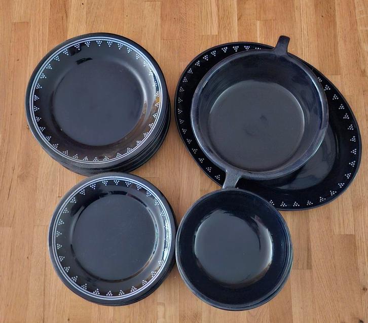 Tsjechisch handgemaakt servies, Huis en Inrichting, Keuken | Tupperware, Zo goed als nieuw, Overige typen, Ophalen