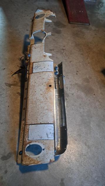 Cadillac  1959 60 onderdelen dachsbord tank cilder enz  beschikbaar voor biedingen