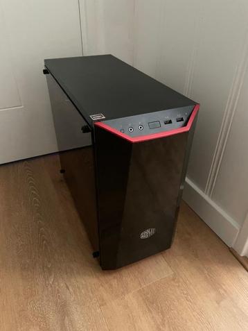 Computer systeemkast beschikbaar voor biedingen
