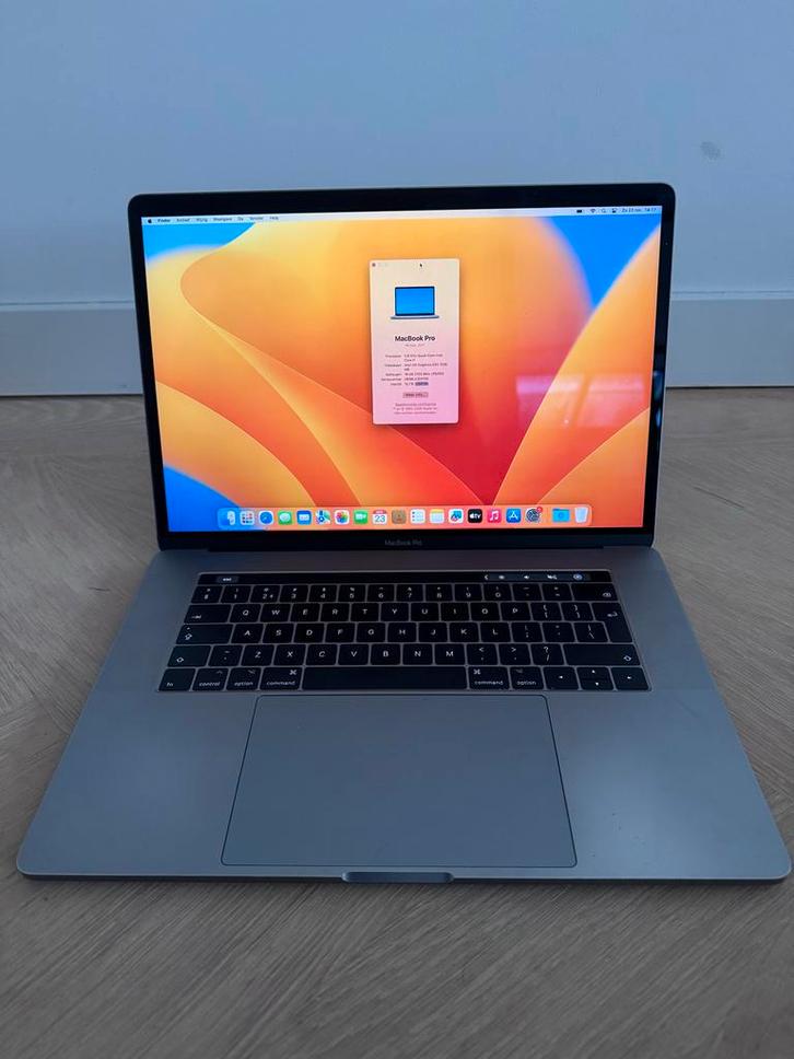 2x MacBook Pro 15" 2017, Computers en Software, Apple Macbooks, Gebruikt, MacBook Pro, 15 inch, 2 tot 3 Ghz, 256 GB, 16 GB, Qwerty