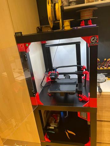 3d printer met veel extra’s beschikbaar voor biedingen