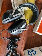 Pioneer SE-305 vintage koptelefoon in goede staat., Audio, Tv en Foto, Overige merken, Ophalen of Verzenden, Zo goed als nieuw