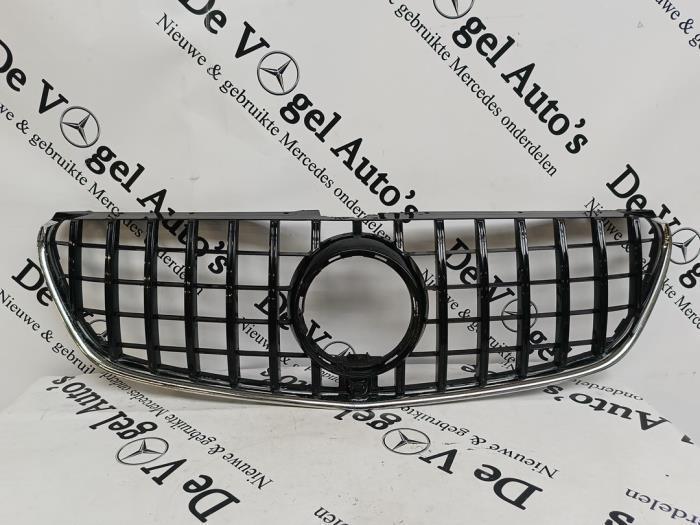 Grille van een Mercedes Vito, Auto-onderdelen, Carrosserie en Plaatwerk, Mercedes-Benz, Gebruikt, 3 maanden garantie, Ophalen of Verzenden