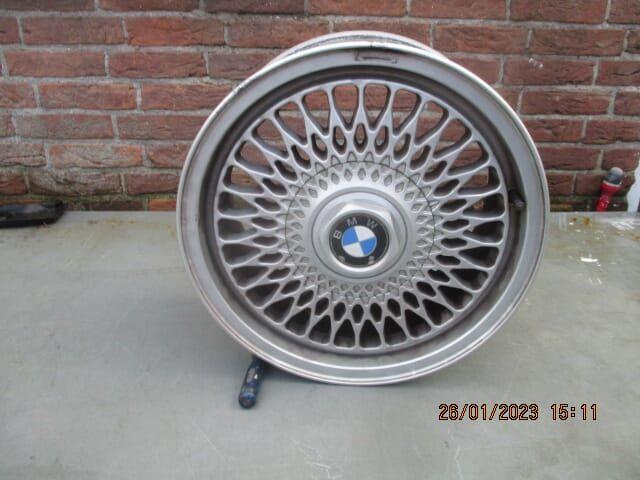 4 maal BMW   E 28 E 30 E 32 E 34  Wheel Centre Cover Hub Cap, Auto-onderdelen, Transmissie en Toebehoren, BMW, Gebruikt, Ophalen
