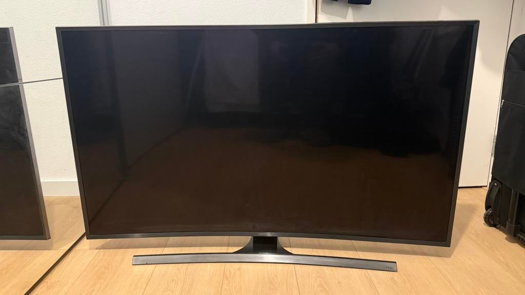 Samsung 55 inch Curved UHD Smart TV, Audio, Tv en Foto, Televisies, Gebruikt, LED, 100 cm of meer, 4k (UHD), Samsung, 100 Hz, Smart TV