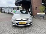 Opel Astra TwinTop 1.8 Temptation, Stof, 4 cilinders, Cabriolet, 4 stoelen