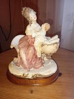 Vintage Beeldje Moeder met Kind, Ophalen of Verzenden