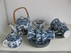 Blauw/ wit serviesje met decor Lange Lijs., Ophalen