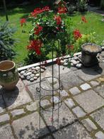 Plantenstandaard ijzer bloempothouder. Vintage tuindecoratie, Gebruikt, Rond, Minder dan 25 cm, Metaal
