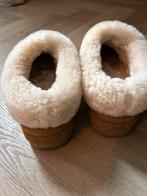 UGG Winterschoenen - Heerlijk Warm!, Bruin, Ophalen of Verzenden, Zo goed als nieuw, Pantoffels of Sloffen